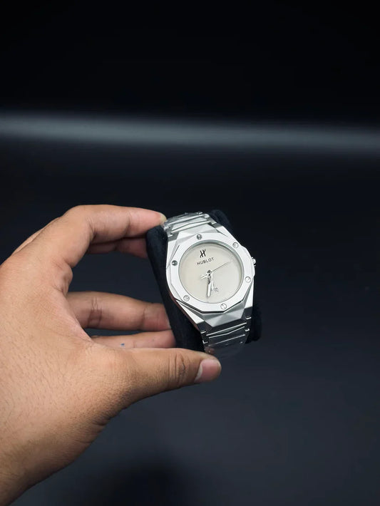 Hublot Plain Dial Diamond Cut Watch
